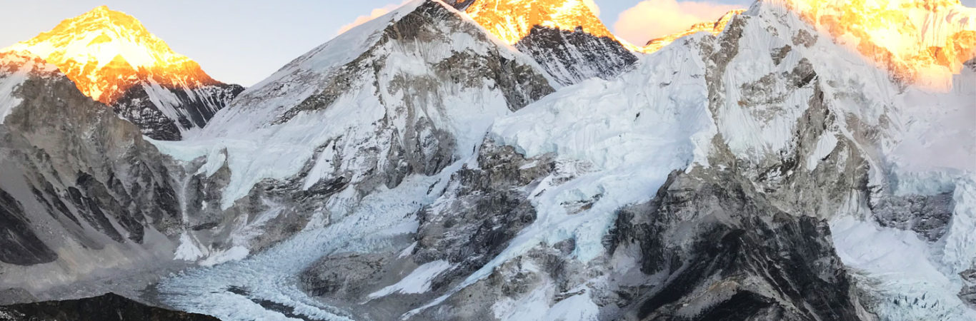 Mt Everest (8848 m)