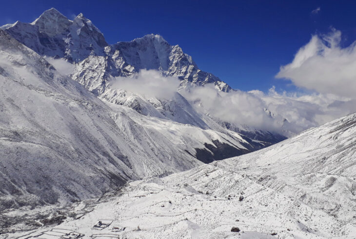 Weather in Everest base camp in January