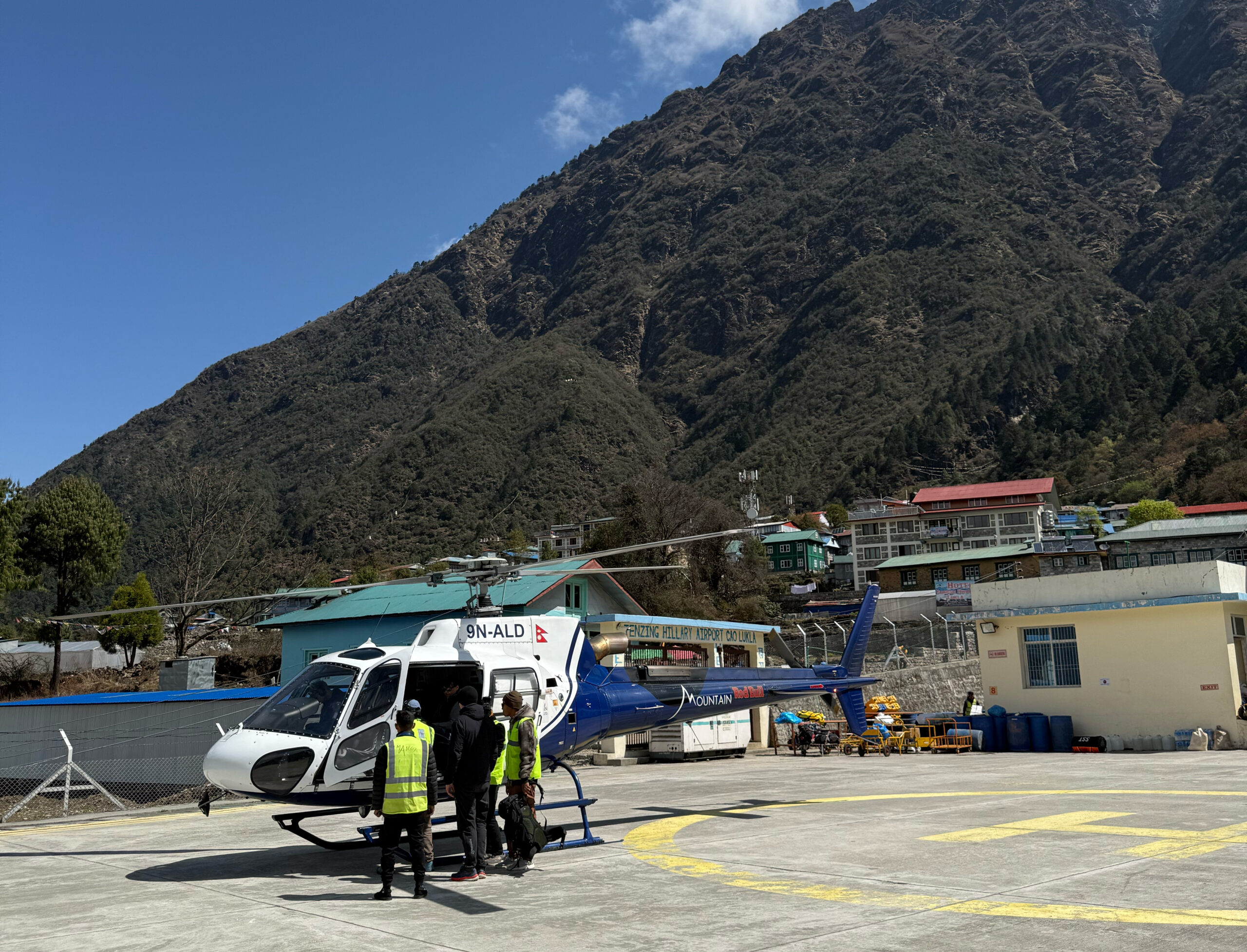 Heli in Lukla