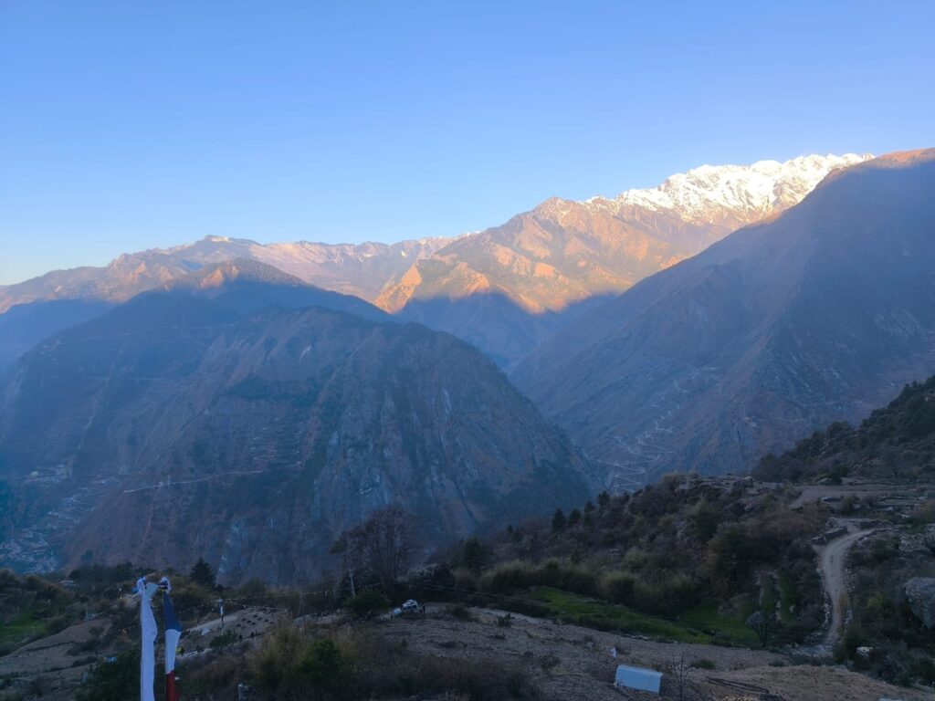 Syabrubesi : Where the Himalayas Begin 6 Syabru