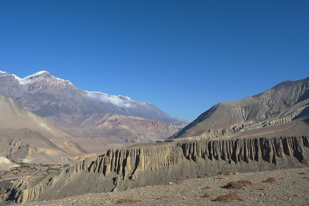 upper-mustang-barren-hills-mountains-nepal