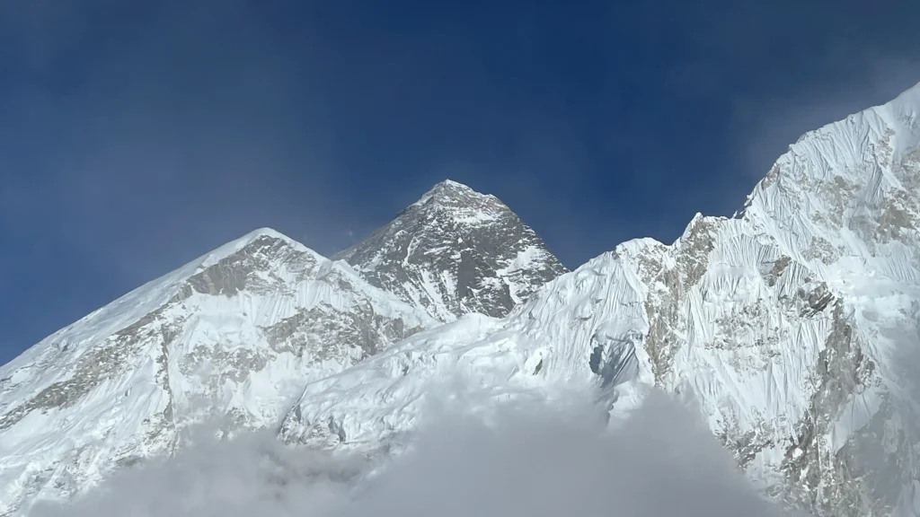 Mount Everest Death Zone: What Every Climber Needs to Know 4 Mount Everest 8849m